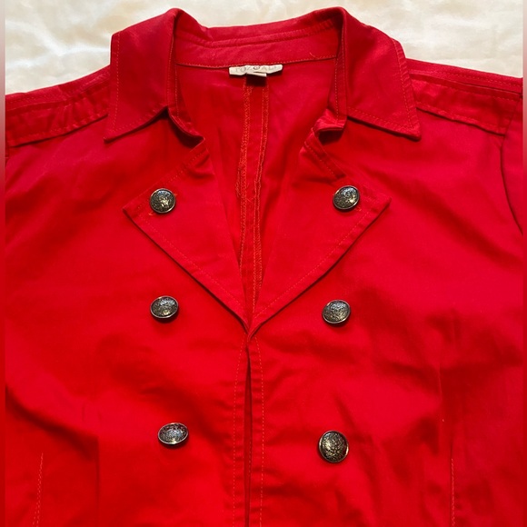 Ladies XL Roz & Ali red short sleeve jacket with gold buttons - Picture 2 of 9